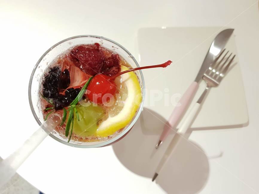 citrusfruit,과일,fruit,food,음식,에이드,음료,카페,포크,나이프,체리에이드,체리