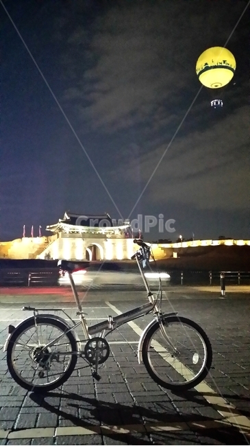 자전거,기계,차량,교통,bicycle,bike,야경,화성,열기구,밤야경,풍경,석양,노을,수원화성,사이클,연무대,분위지,자동차,라이딩,라이더,유적지,유네스코,한국문화,화성투어