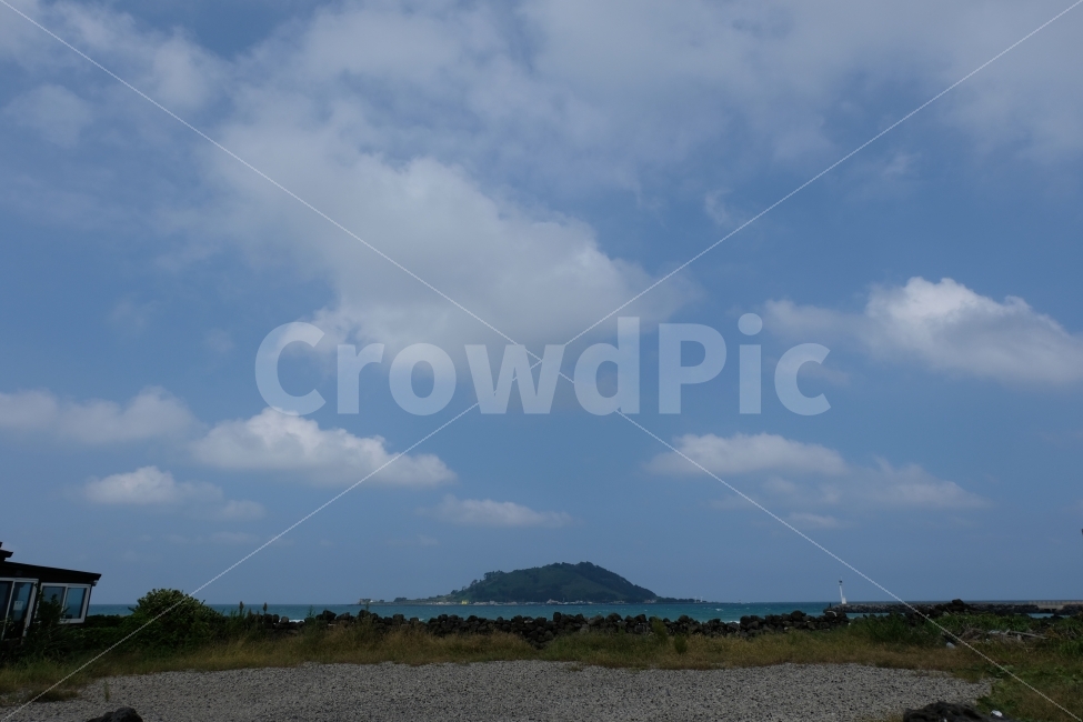 섬,바다,하늘,구름,자연,돌담,제주도풍경,풍경,비양도,자연,풍경,nature,landscape,제주도,jeju,jeju island,weather,날씨,outdoors,옥외,cumulus,적운,sky,cloud