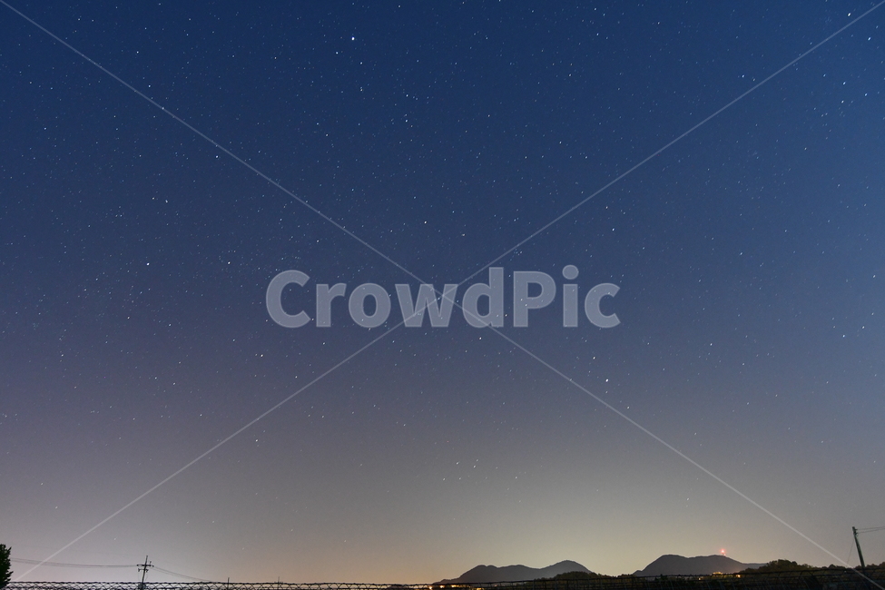 밤,하늘,별,산,풍경,별자리,어둠,푸름,빛,시골,경남,진주,야경,전봇대,night,sky,landscape,star,stars,startrail,dark,blue,light,nightview,야경,밤,풍경,nightscape,night,landscape,nature,자연,outdoors,옥외