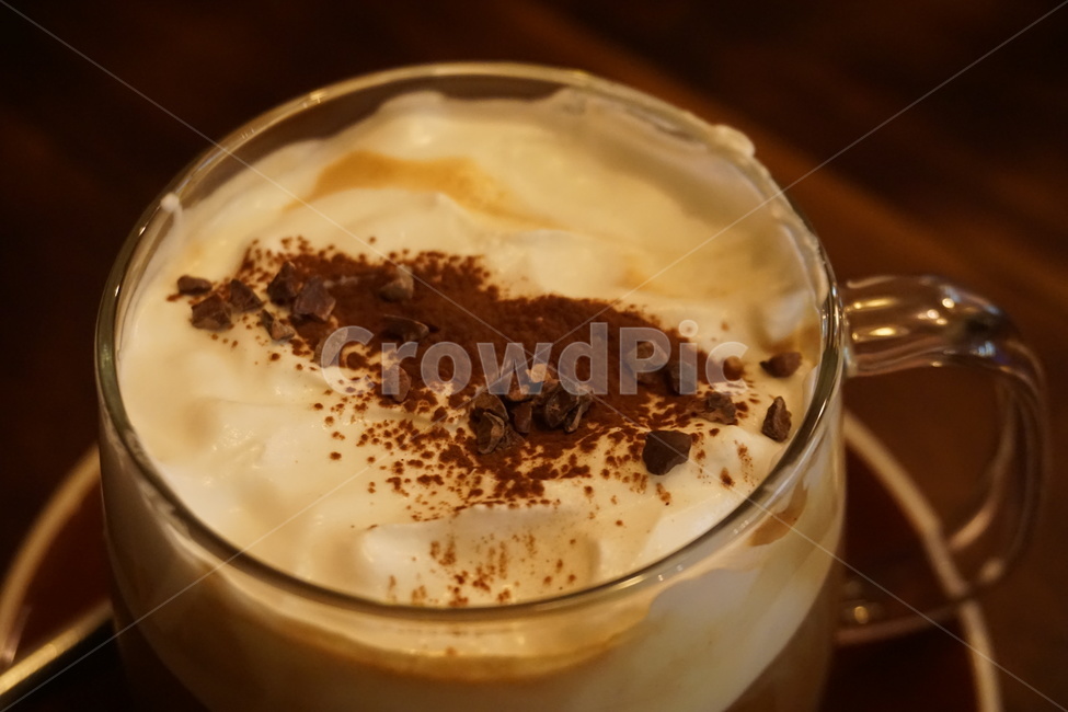커피,카페,아인슈페너,coffe,cafe,음료,분위기,브라운,brown,크림,생크림,크림커피,단커피,커피,카페,coffee,cafe