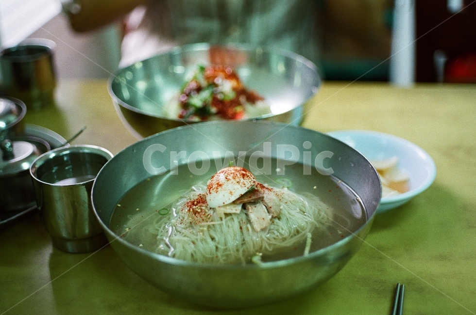 냉면,평양냉면,물냉면,여름,메밀냉면,음식,식재료,요리,food,cook,meal,dishes,food reserves,면류,면요리,noodles