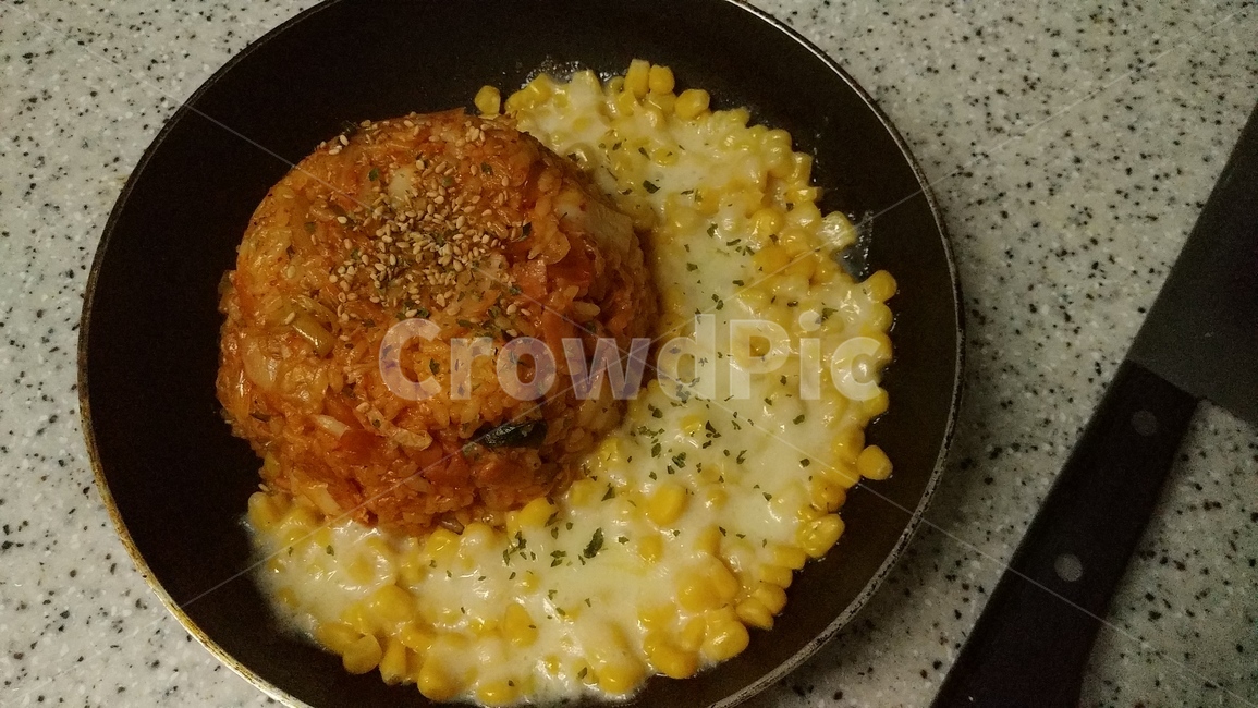 김치볶음밥,볶음밥,콘치즈,옥수수,요리,dish,meal,음식,식재료,요리,food,cook,meal,dishes,food reserves,한식,한국음식,한국요리,korean food,korean dishes,korean meal,korean cook