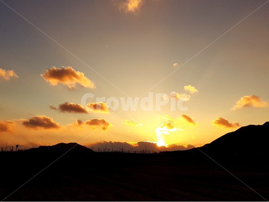 노을,해,풍경,맑음,저녁노을,자연,풍경,nature,landscape,실루엣,그림자,silhouette,shadow,outdoors,옥외,sunlight,햇빛,dusk,황혼,sky,하늘,dawn,새벽,red sky,붉은 하늘,sunset,일몰