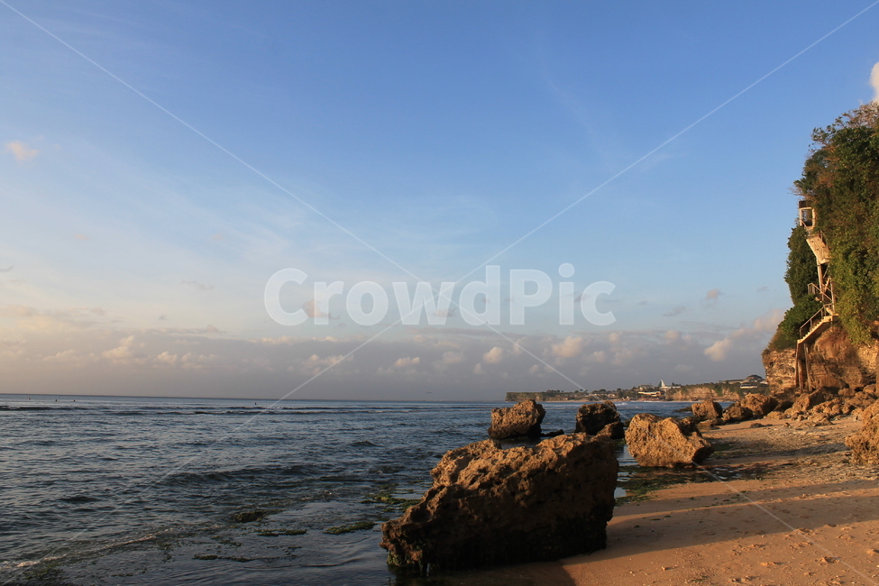 인도네시아,발리,바다,하늘,푸른하늘,indonesia,bali,sky,bluesky,자연,nature,rock,rocks,바위,beach,해변,자연,풍경,nature,landscape,해변,바다,beach,sea,outdoors,옥외