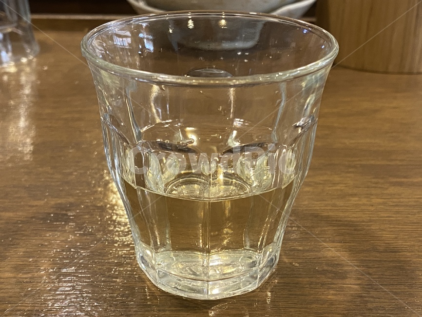 물컵,glass,유리,goblet,고블릿
