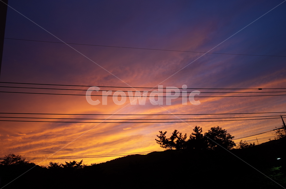 sky,background,sunset,sight,depressed,gradation,loneliness,Look at the sky,nightfall,electric cord