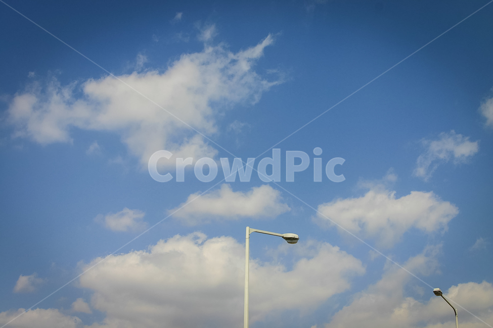 하늘,흰구름,가로등,푸르름,파란하늘,sky,cloud,cumulusclouds,자연,풍경,nature,landscape,adventure,모험,leisure activities,레저 활동