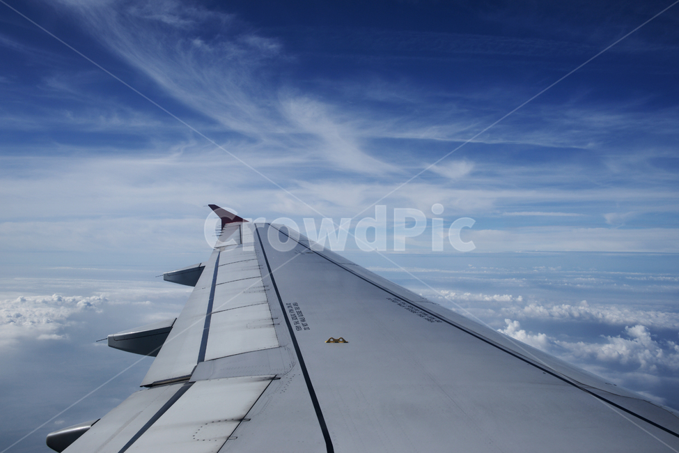 모험,leisureactivities,airplane,레저활동,aircraft,항공기,transportation,차량,vehicle,교통,하늘,구름,파랑,sky,adventure,날개,기계,여행,휴가,traveling,vacation,trip