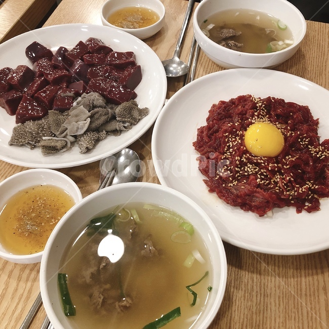 육회,간,천엽,소주안주,맥주안주,저녁