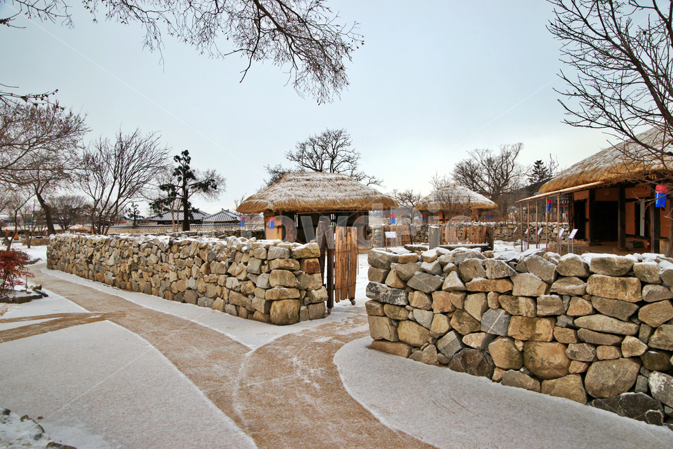 해미읍성,재현,생활,민가,조선시대,복원,서산,초가,돌담,겨울,계절,winter,season,한국전통,한국문화,korean traditional,korean culture,건축물,건물외관,exterior,building,structure,architecture,construction