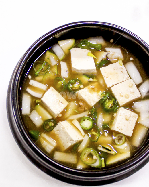 bowl,사발,meal,식사,food,음식,요리,dish,된장찌개,두부,국