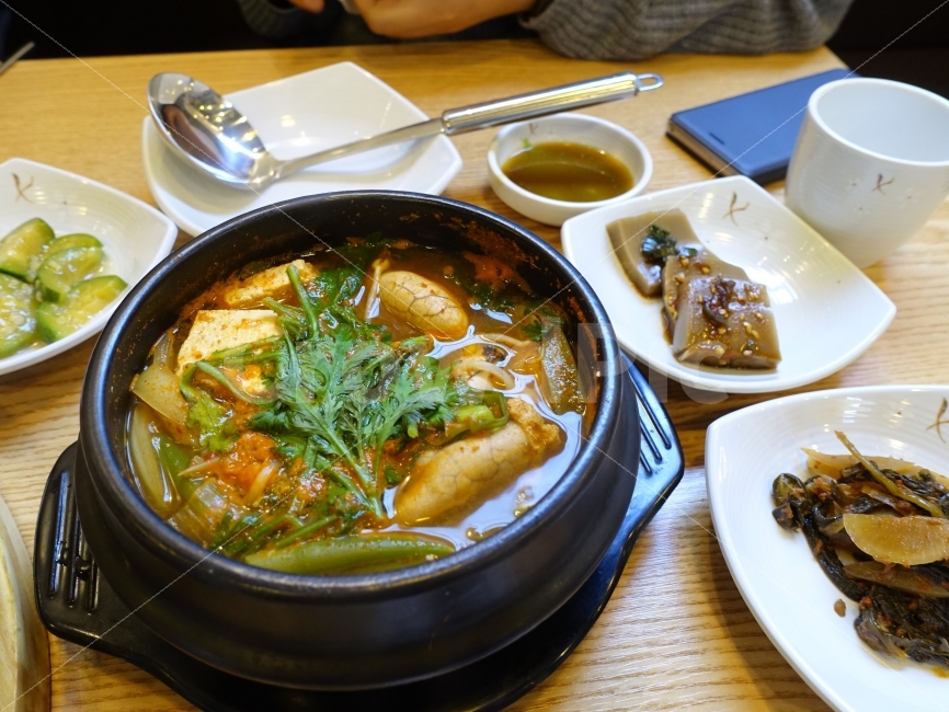 알탕,국물,소주안주,안주,밥,핵맛,먹방,먹부림,국물요리,탕,음식,식재료,요리,food,cook,meal,dishes,food reserves,한식,한국음식,한국요리,korean food,korean dishes,korean meal,korean cook