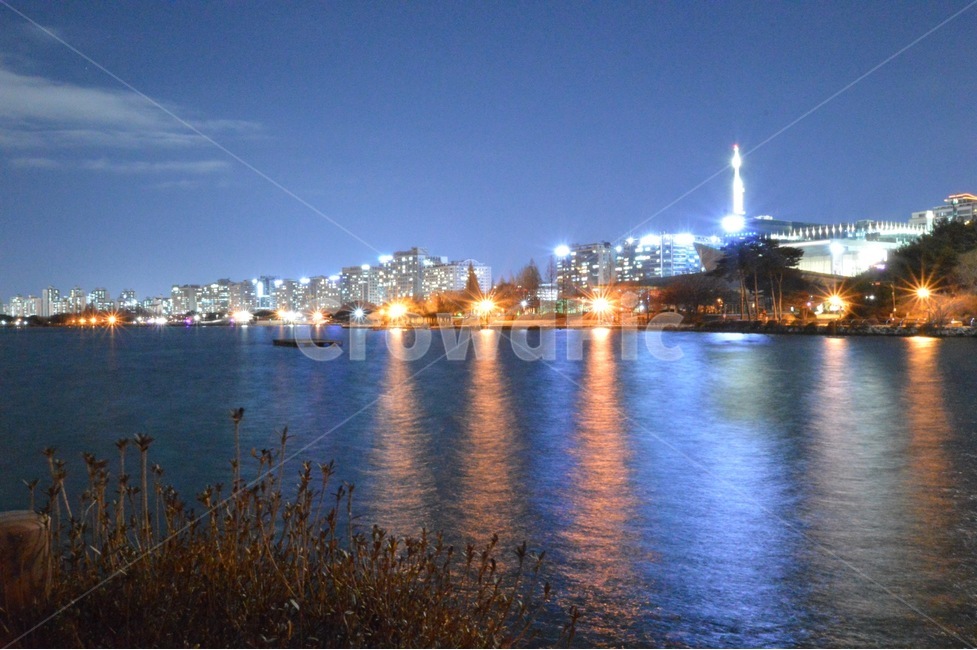 야경,일산호수공원,빛갈림,장노출,광각렌즈,야경,밤,풍경,nightscape,night,landscape,도시,city,한국도시풍경,한국도시경관,korea cityscape,water,물,waterfront,워터 프론트