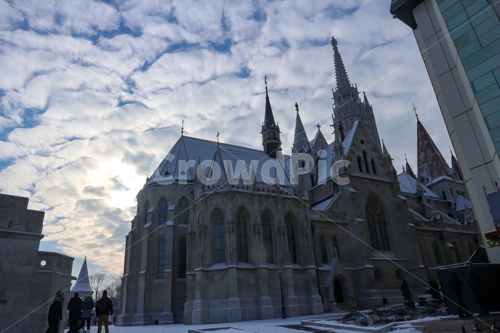 유럽,헝가리,부다페스트,마사치성당,하늘,구름,겨울,계절,winter,season,랜드마크,landmark,tourist attraction,해외,외국,세계,foreign,oversea,world,세계랜드마크,해외랜드마크,외국랜드마크,world landmark,world tourist attraction,architecture,건축물,tower,탑,building,건물,spire,첨탑,steeple,뾰족한 탑