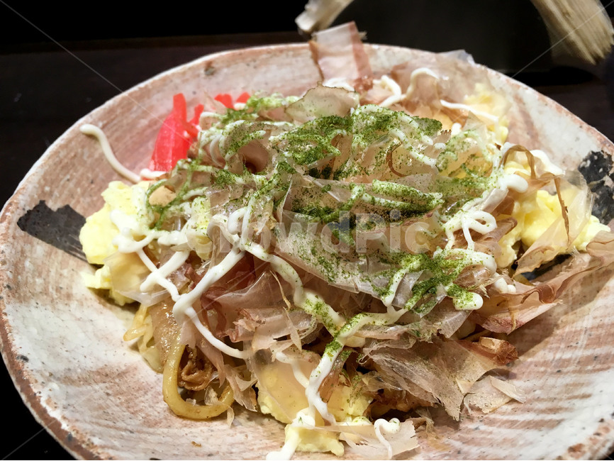 야끼소바,일식,소바,볶음국수,일본음식,요리,음식,접시,도자기,일본그릇,음식,식재료,요리,food,cook,meal,dishes,food reserves,일식,일본음식,일본요리,Japanese food,Japanese dishes,Japanese meal,Japanese cook