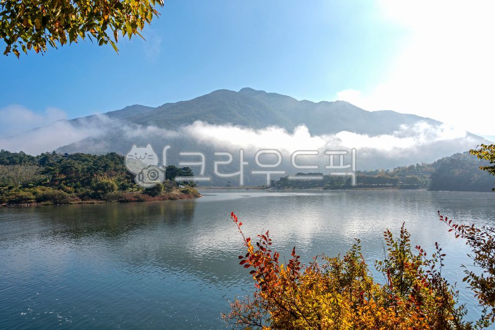 sky,nature,Sanmagi old road,tree,water,Goesan,cloud,mountain,plant,Dalcheon River