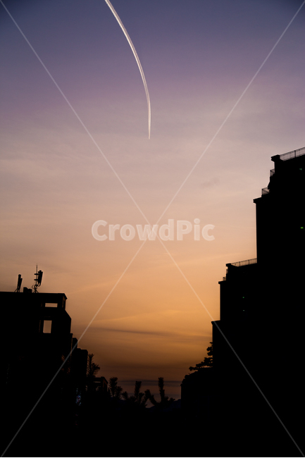 하늘,궤적,그림자,노을,비행기,도시,풍경,city,landscape,실루엣,그림자,silhouette,shadow,nature,자연,outdoors,옥외