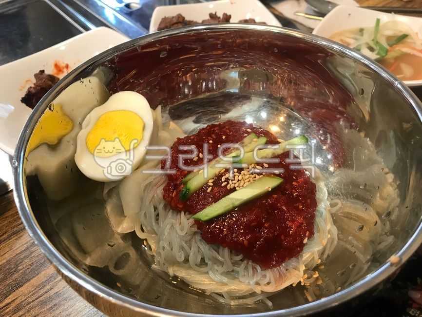 오이,계란,냉면,비빔냉면,비빔면,음식,식사,외식,간식,육수,여름별미,국수