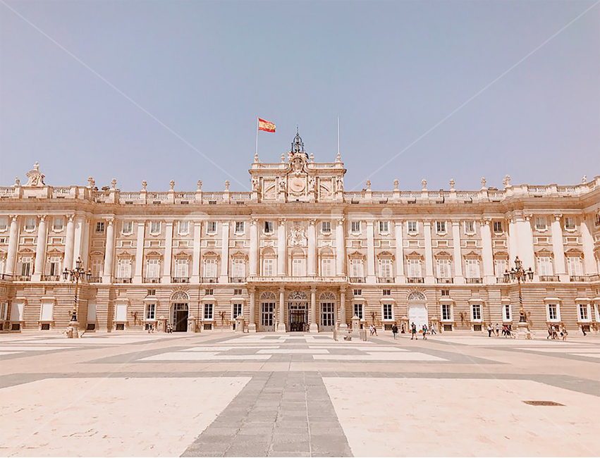 파스텔,풍경,왕궁,마드리드,색감,건물,수평,랜드마크,landmark,tourist attraction,해외,외국,세계,foreign,oversea,world,세계랜드마크,해외랜드마크,외국랜드마크,world landmark,world tourist attraction,건축물,건물외관,exterior,building,structure,architecture,construction,palace,궁전,house,집,mansion,맨션