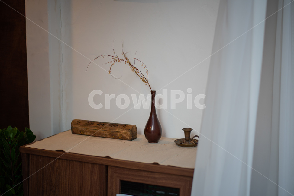 화병,선반,엔틱,카페,커튼,인테리어,실내디자인,interior design