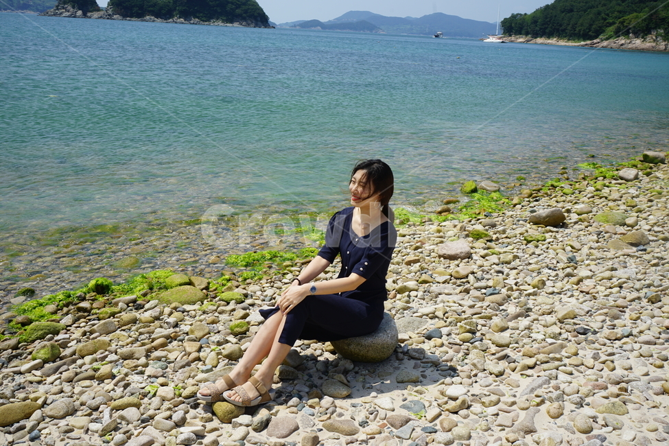 통영,비진도,바다,섬,인물,미소,풍경,여행,사람,인물,인간,human,person,여성,여자,woman,female,lady,여행,휴가,traveling,vacation,trip