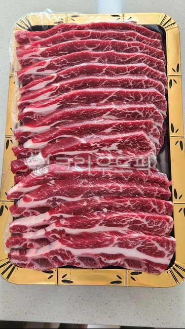 la galbi,imported beef,meat,ingredients,rib,beef,cow,Korean beef