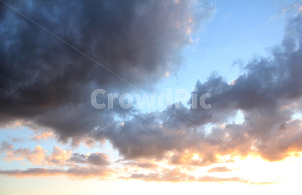 blue,cloud,clouds,cloudy,colorful,dramatic,dramaticclouds,dramaticsky,evening,heaven,nature,sunset,vanillasky,파랑,블루,파란색,구름,드라마틱,orange,주황색,노랑색,드라마틱한,저녁,자연,하늘,스카이,늦은오후,노을,썬셋,보라색,퍼플,purple,해질녘,자연,풍경,nature,landscape,outdoors,옥외,sky