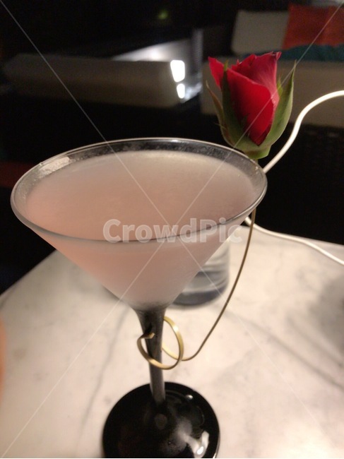 beverage,cocktail,마실것,칵테일,알코올,음주,분위기,와인바