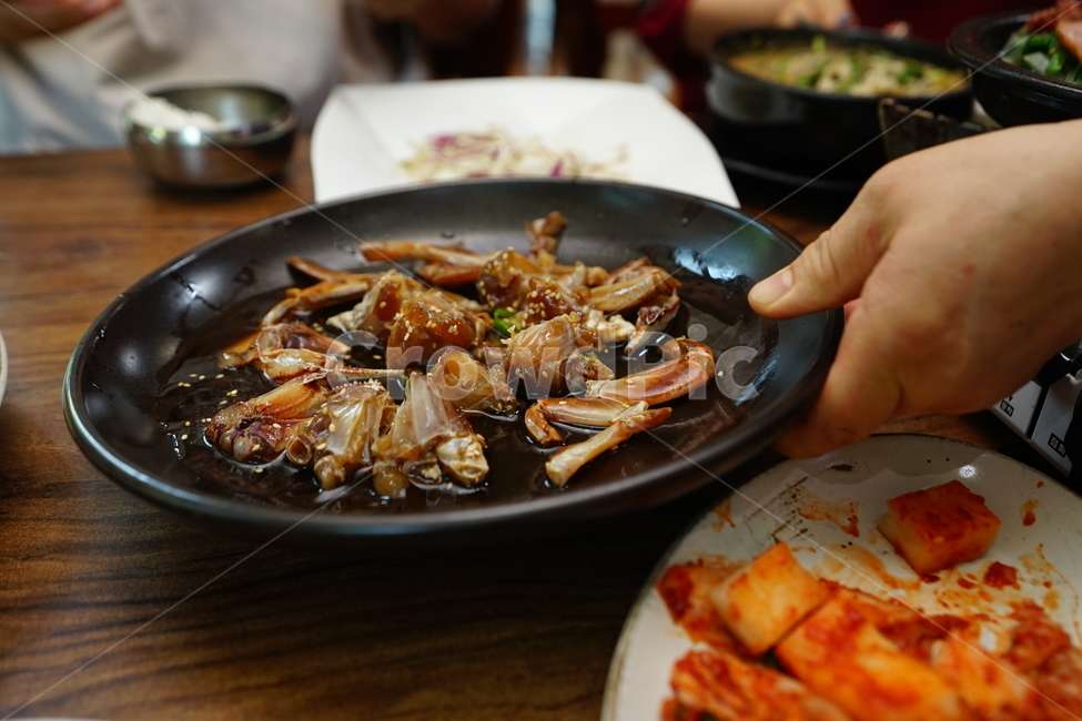 게장,간장,간장게장,반찬,한식,음식,게,해산물,먹거리,밥도둑,반찬거리,식사,음식,식재료,요리,food,cook,meal,dishes,food reserves,수산물,해산물,fishery products,seafood,한식,한국음식,한국요리,korean food,korean dishes,korean meal,korean cook