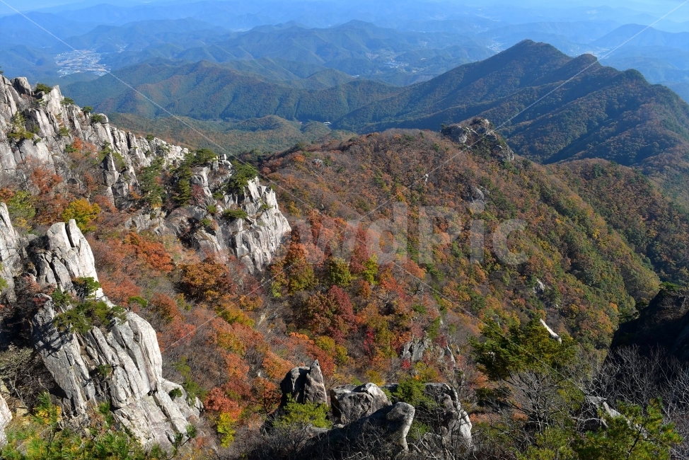 대둔산,가을,풍경,단풍,탐방,도립공원,빨간단풍,파란하늘,가을색,오색,울긋불긋,알록달록,그림같은,칼라풀,뷰티플,아름다운,힐링,감성,자연,정취,산세,명산,100대명산,nature,산,등산,트레킹,풍경사진,비경,경치,가을사진,가을색채,가을의정취,맑음,청명,가을날씨,경관,기암,암봉우리,mountain,금산,완주,논산,낙조대,낙조산장,마천대,케이블카,구름다리,삼선계단,가을,계절,fall,autumn,season,자연,풍경,nature,landscape,한국자연풍경,한국자연경관,korea nature landscape,outdoors,옥외