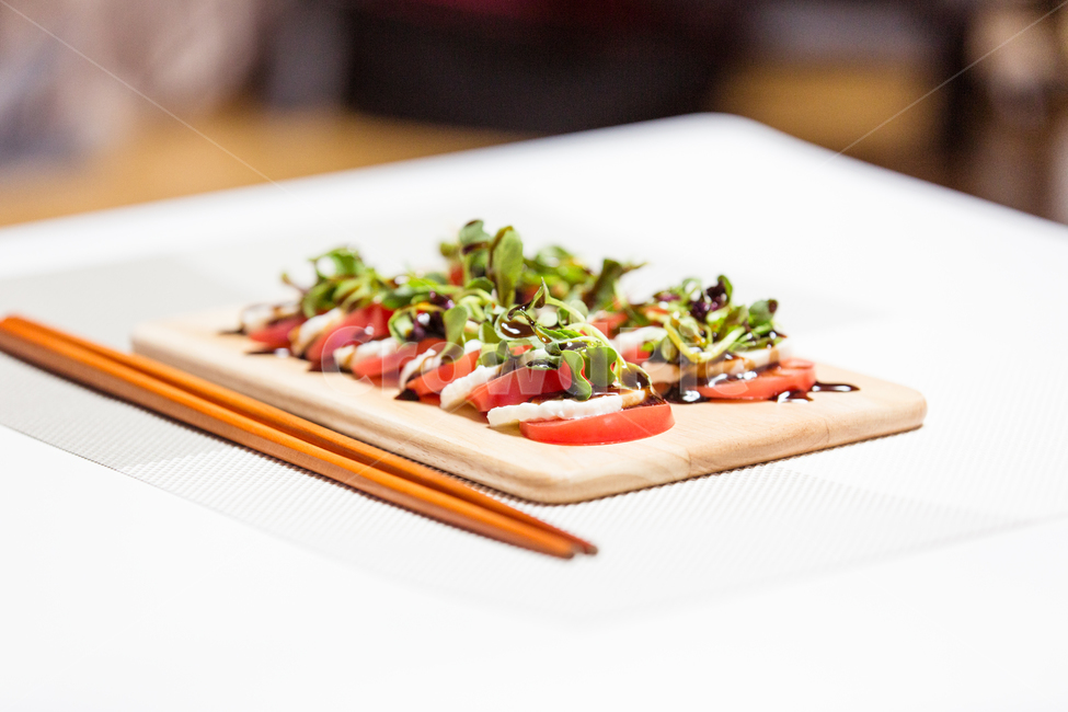 caprese,카프레제,insalataallacaprese,모차렐라,토마토,이탈리아,음식,food,샐러드,지중해,젓가락,red,요리,capresesalad,음식,식재료,요리,food,cook,meal,dishes,food reserves