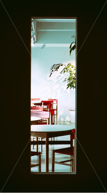 cafe,terrace,interior,old,film,filter,narrow,window,까페,홀,테이블,인테리어,클래식,필터,인테리어,실내디자인,interior design