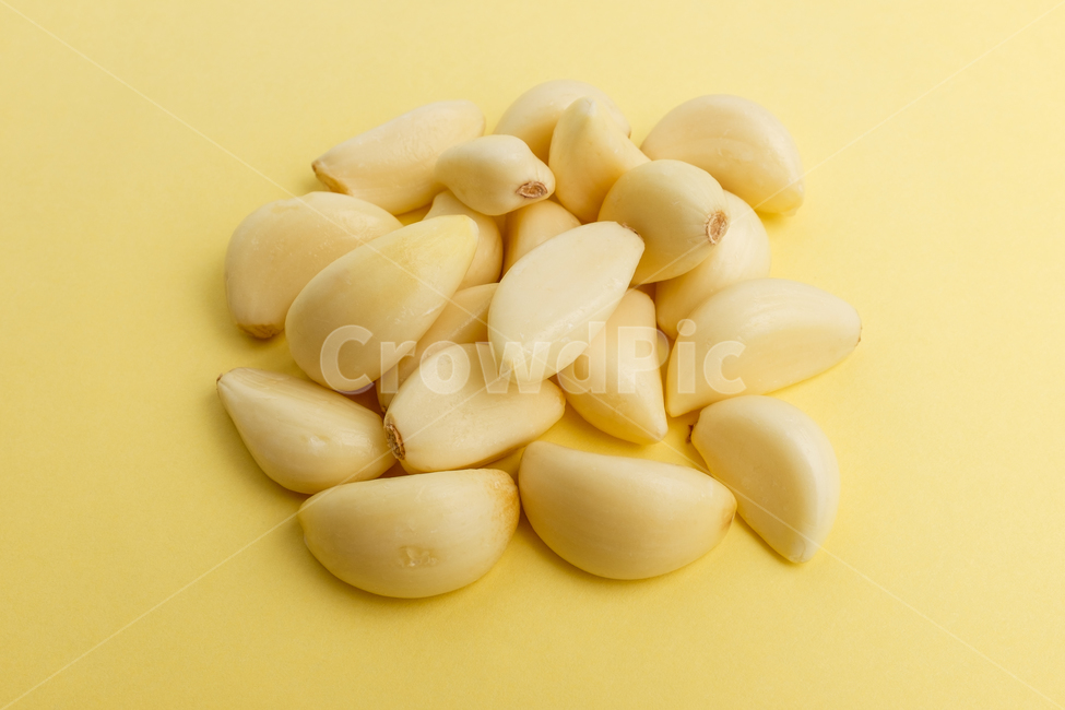 마늘,생마늘,채소,마늘쪽,식물,구근식물,야채,건강한,음식,날것,재료,식재료,음식재료,양념,클로즈업,신선한,식품,잘익은,매운,노란색,향,채식,식용