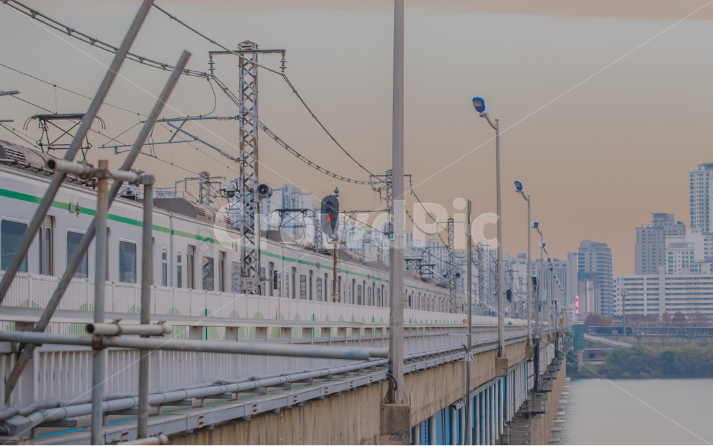 rail,철도,railway,transportation,교통,traintrack,기찻길,대중교통,지하철,subway,도시,풍경,city,landscape,한국도시풍경,한국도시경관,korea cityscape,감성,sensible,feeling,교통,교통수단,traffic,transportation
