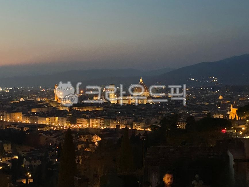 Michelangelo Hill,Michelangelo hill night view,Florence,Florence night view,Florence Duomo night view