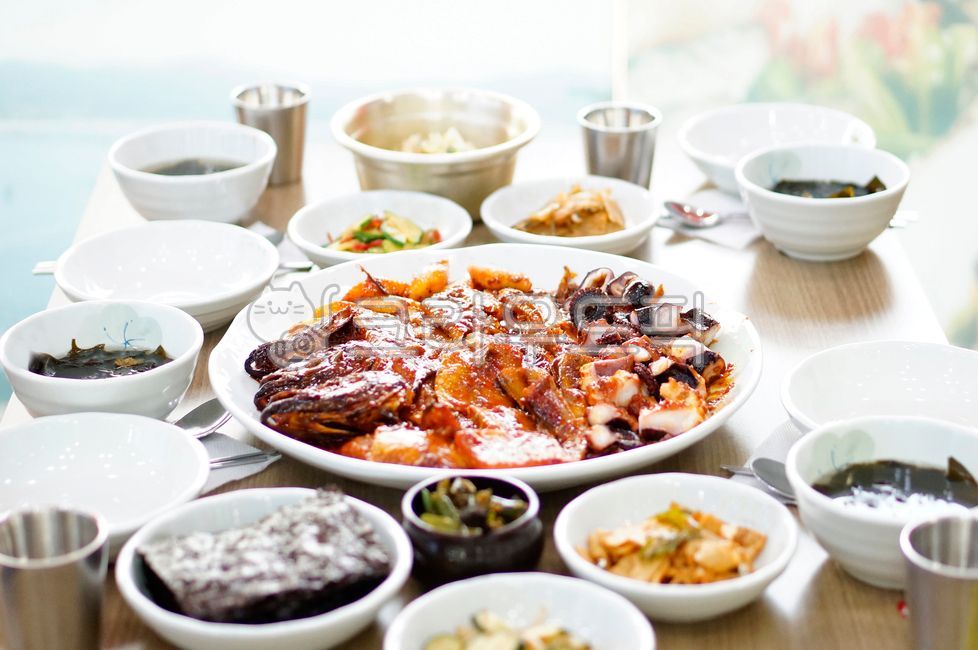 lunch,table setting,koreanmeal,plate,bowl,Korean food,Pollock,stewed fish,cooking,nose bridge,koreanfood,Braised nose bridge,Steamed Pollack,Steamed dish,Steamed fish,Korean,food,koreancook,meal,stewed pollack,dish,fish,Steamed nose bridge,traditional foo