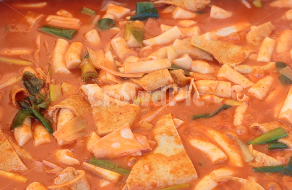떡볶이,떡,분식,매콤한,달콤한,맛있는,매운,야식,오뎅,어묵,파,간식,음식,음식,식재료,요리,food,cook,meal,dishes,food reserves,한식,한국음식,한국요리,korean food,korean dishes,korean meal,korean cook,디저트,간식,후식,dessert,snack