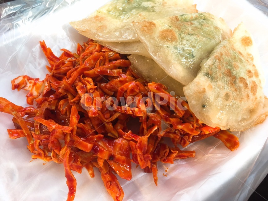 비빔만두,만두,군만두,길거리음식,매운음식,음식,식재료,요리,food,cook,meal,dishes,food reserves