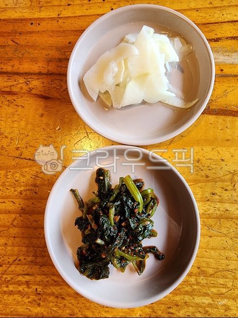 김치,음식,그릇,한국음식,물김치,백김치