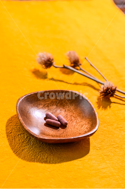 알약,비타민,건강보조제,힐링,장수,건강,다이어트,보조제,면역력,추출물,수면건강,수면제,항우울제,스트레스완화,약물치료,약물,건강이슈,솔류션,유단백,엽산,에너지,세포,혈액생성,긴장완화,건강,헬스웨어,헬스케어,healthware,health care,의료,의학,병원,medical,hospital,clinic