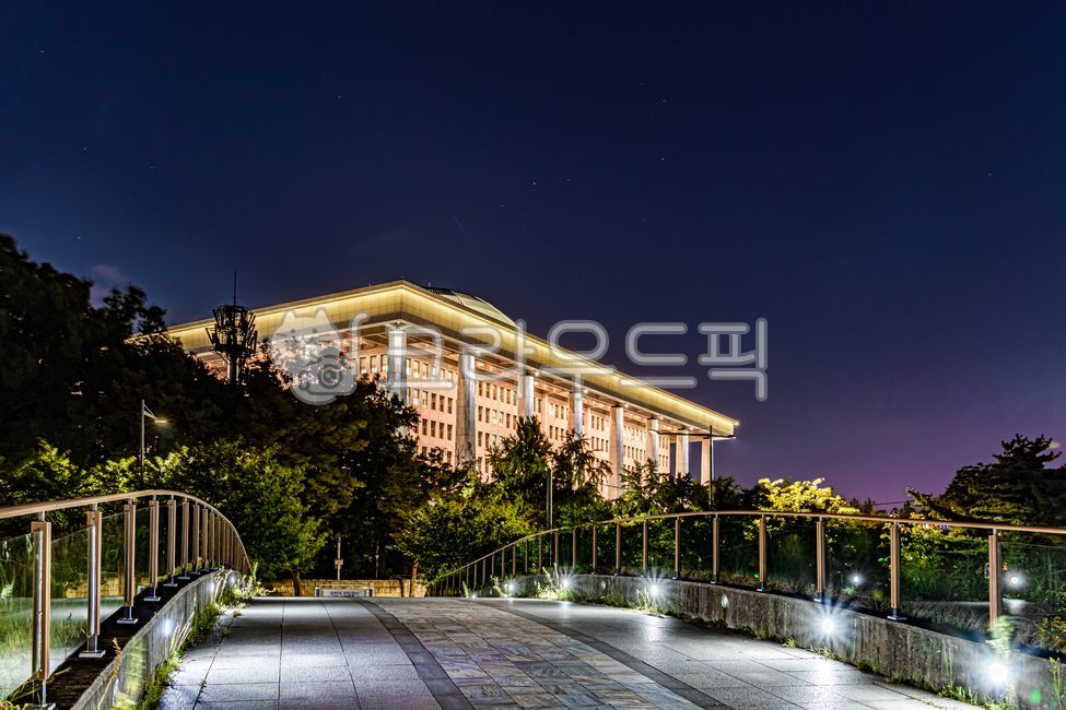 국회의사당,nationalassemblybuilding,서울,대한민국,한국,korea,seoul,여의도,정치,국회,국정,건묵,건축,빌딩,야경,nightview,nightscene,nightscape