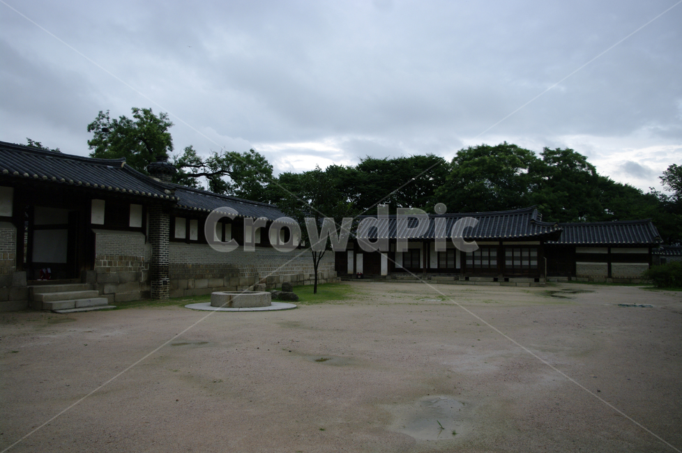 낙선재,한옥,전통가옥,기와지붕,건축,traditional,하늘,구름,한국전통,한국문화,korean traditional,korean culture,랜드마크,landmark,tourist attraction,한국랜드마크,한국관광지,한국명소,korea landmark,korea tourist attraction,건축물,건물외관,exterior,building,structure,architecture,construction