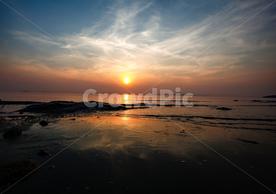 하늘,풍경,바다,노을,석양,구름,자연,풍경,nature,landscape,outdoors,옥외,flare,플레어,light,빛,sunlight,햇빛,sky,dusk,황혼,red sky,붉은 하늘,dawn,새벽,sunset,일몰
