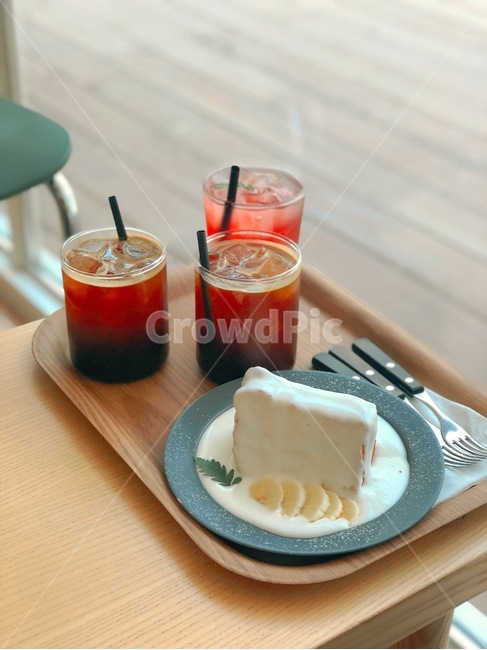 카페,커피,디저트,아메리카노,케이크,coffee,cafe,desert,cake,여유로움,수다,음식,식재료,요리,food,cook,meal,dishes,food reserves,디저트,간식,후식,dessert,snack,커피,카페,coffee,cafe