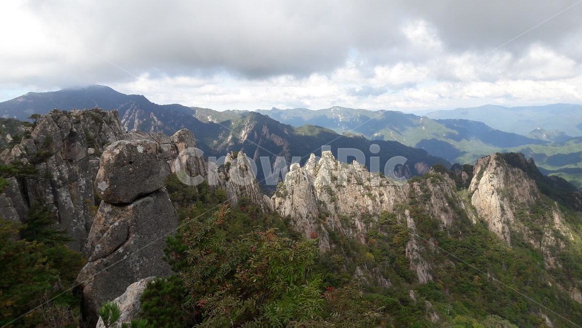 설악산,용아장성,봉정암,초가을,구름,자연,풍경,nature,landscape,한국자연풍경,한국자연경관,korea nature landscape,outdoors,옥외,mountain,산,plateau,고원
