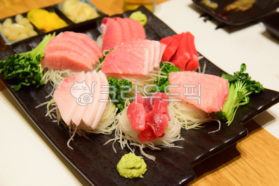 참치회,참다랑어회,생선회,회,참치,참다랑어,수산물,해산물,음식,식재료,요리,안주,술안주,횟감,안줏거리,생선,푸드,일식,일본음식,일본요리,rawfish,tuna,japanese,food,dishes,seafood
