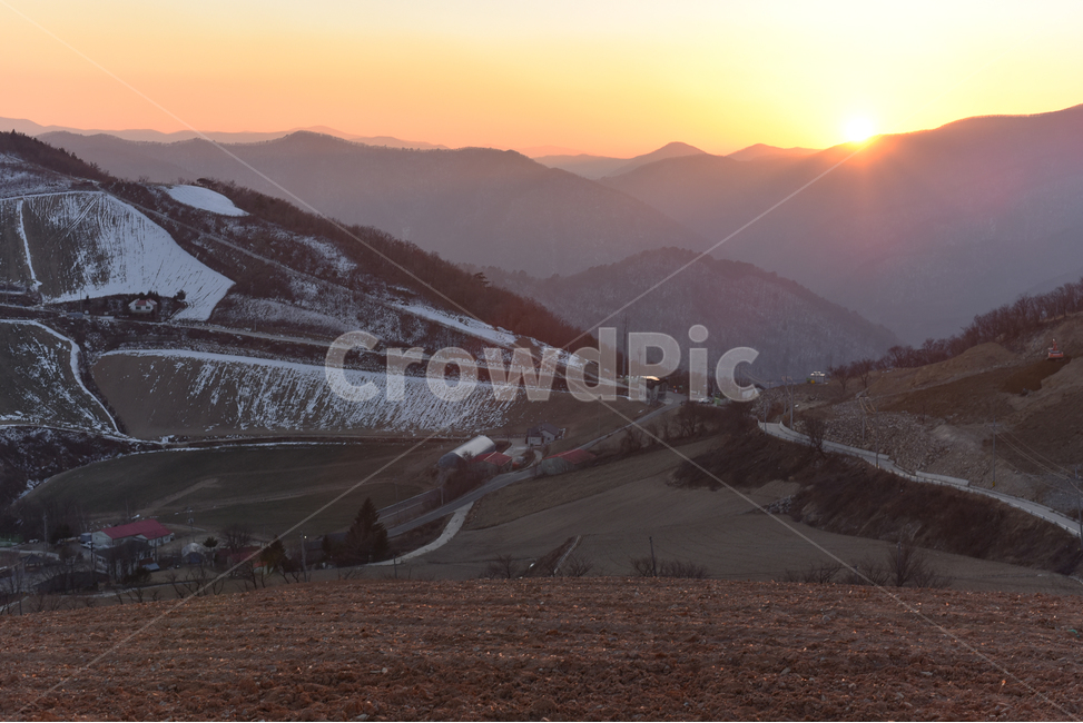 풍경,안반데기,노을,해질녘,어스름,sunset,겨울,계절,winter,season,자연,풍경,nature,landscape,mountain range,산맥,outdoors,옥외,mountain,산