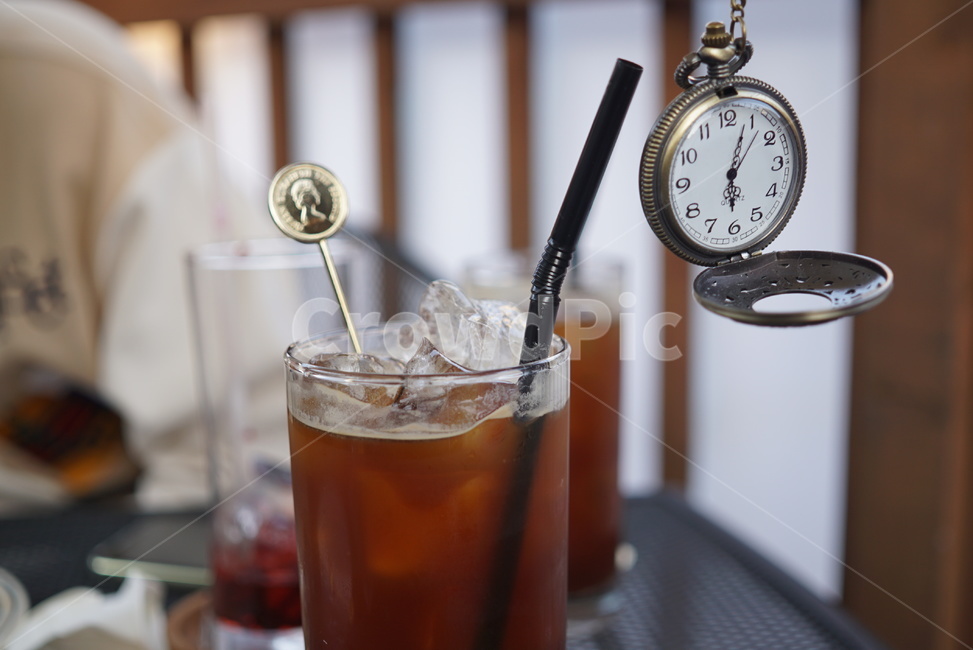 커피,아메리카노,카페,시계,아이스아메리카노,아이스커피,clock,watch,얼음컵,cafe,여름,아이스,coffee,icedcoffee,후식,커피,카페,coffee,cafe