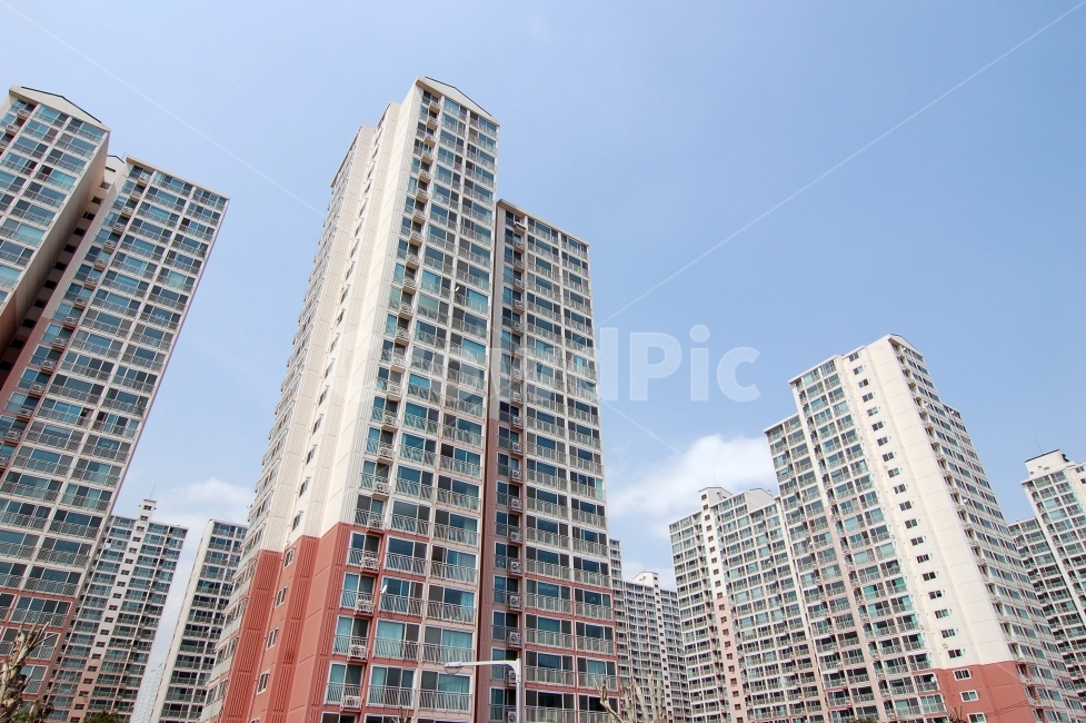 아파트,주택,하우스,빌딩,부동산,주거,집,고층아파트,도시,건물,도시,풍경,city,landscape,한국도시풍경,한국도시경관,korea cityscape,건축물,건물외관,exterior,building,structure,architecture,construction,시티,town,urban,어반,high rise,고층 건물,apartment building,condo,콘도,housing